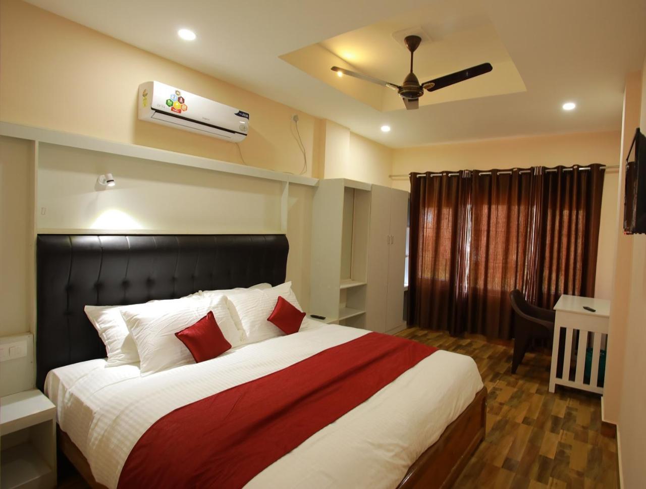 Hotel Wayanad Square Mananthavady Zewnętrze zdjęcie