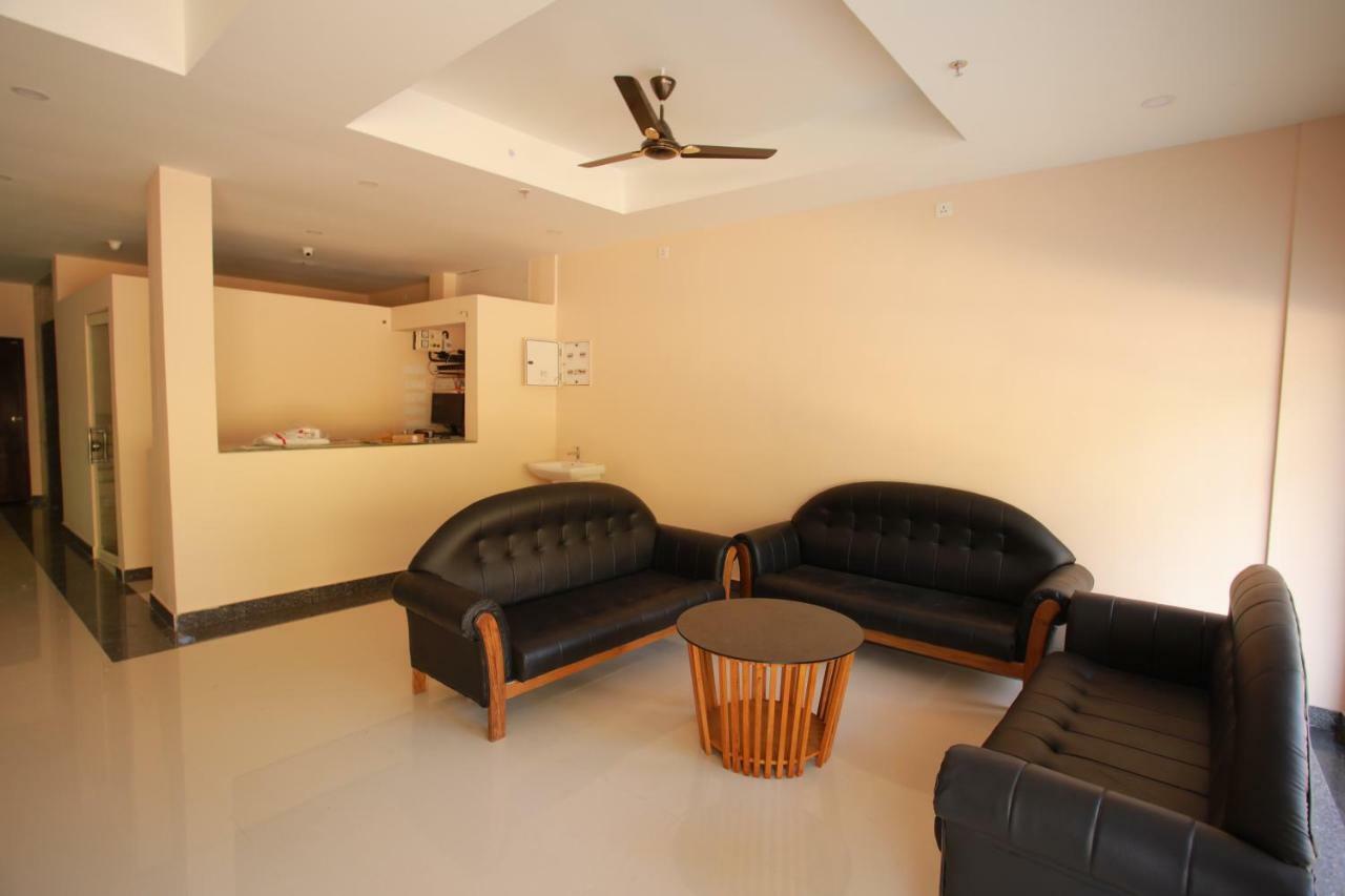 Hotel Wayanad Square Mananthavady Zewnętrze zdjęcie