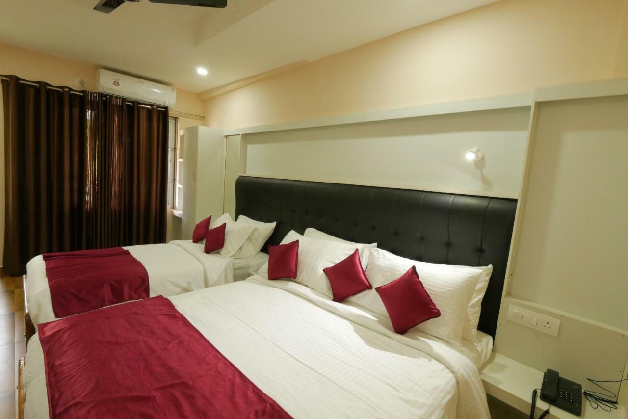 Hotel Wayanad Square Mananthavady Zewnętrze zdjęcie