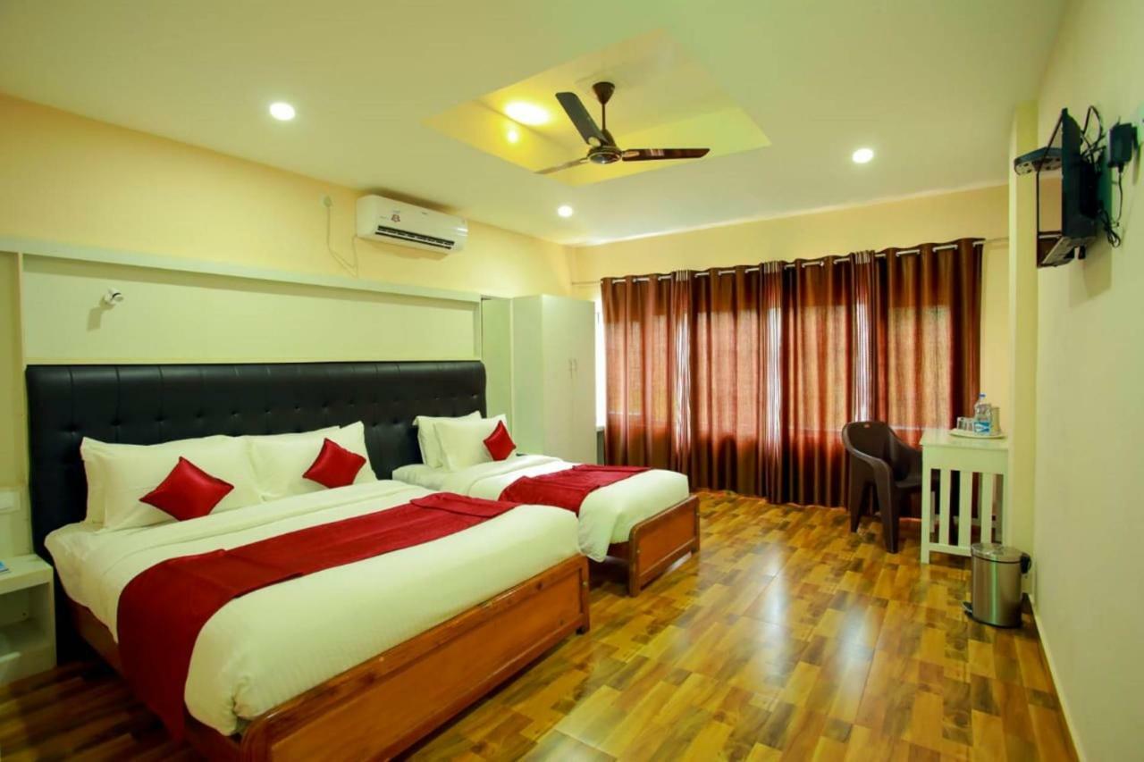 Hotel Wayanad Square Mananthavady Zewnętrze zdjęcie
