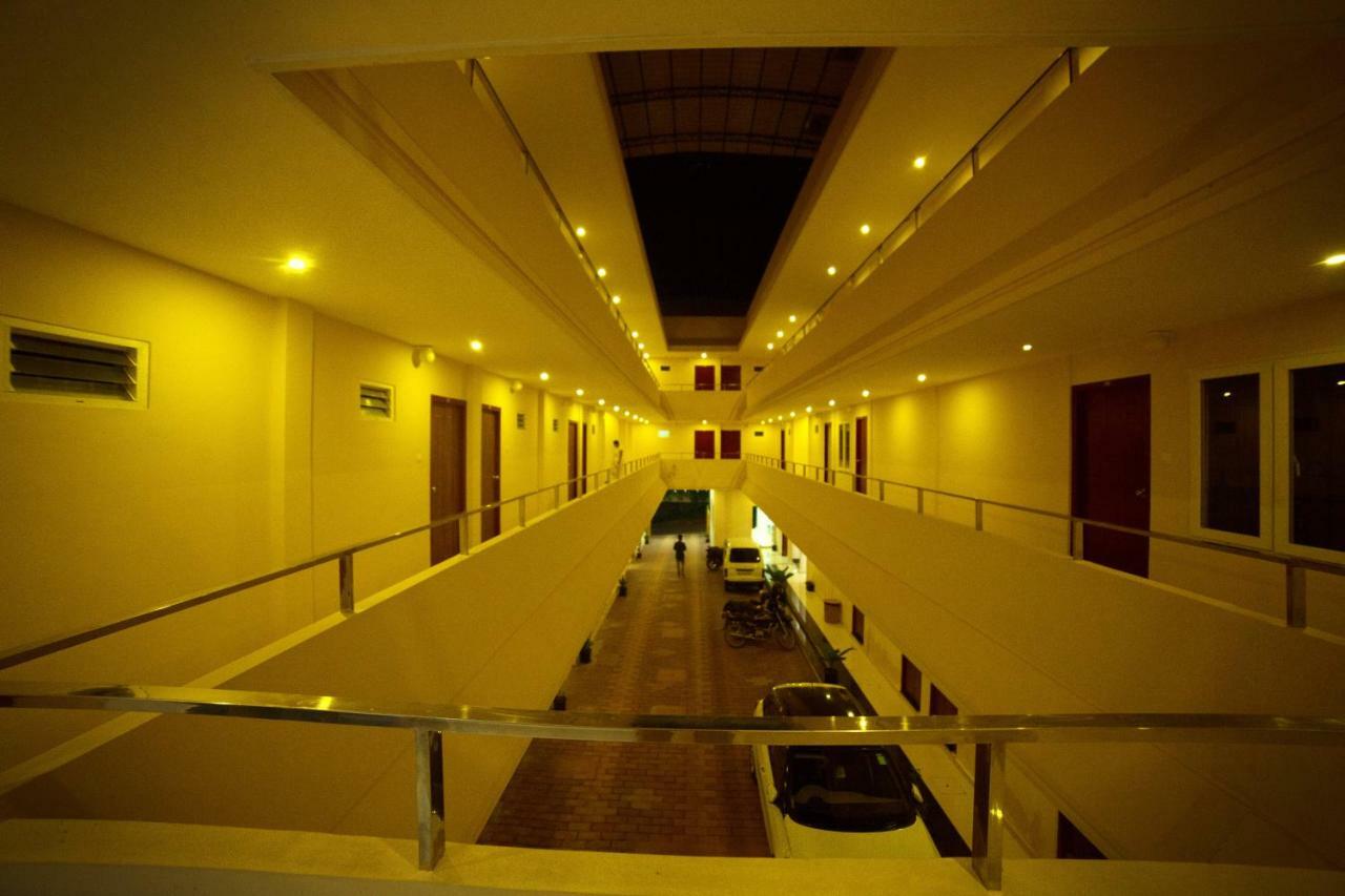 Hotel Wayanad Square Mananthavady Zewnętrze zdjęcie