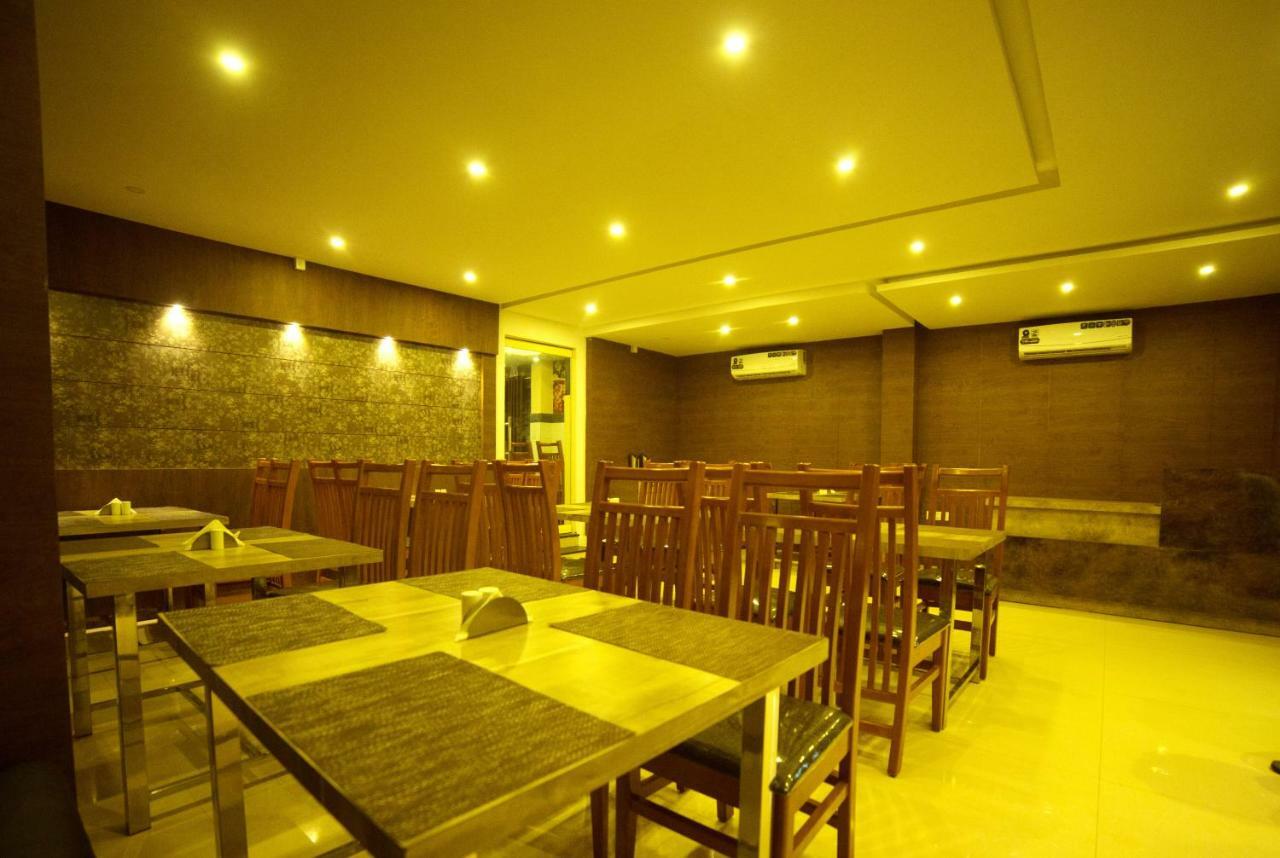 Hotel Wayanad Square Mananthavady Zewnętrze zdjęcie